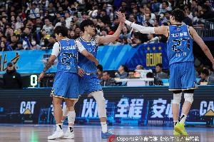 北京的核心球员打得都很烂 没有一个能在球队需要时站出来